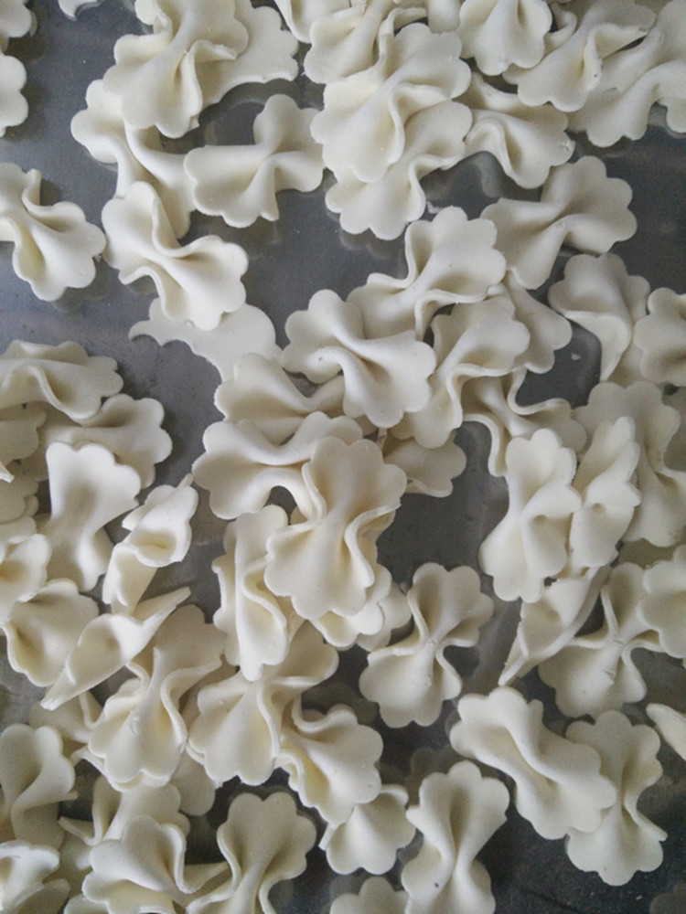 Farfalle noodle making machine 