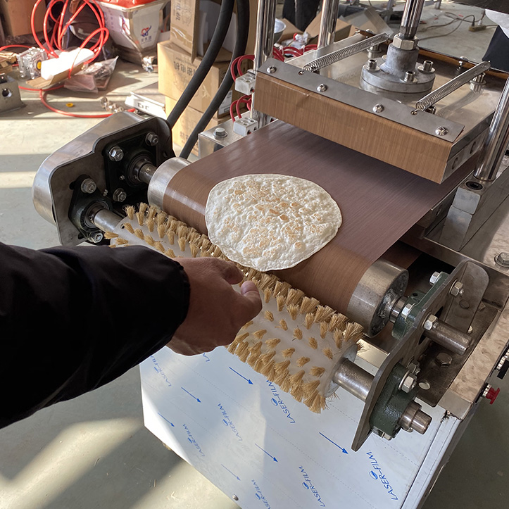 Industrial automatic tortilla making machine flatbread/tacos forming machine Burritos chicken wraps maker machine 