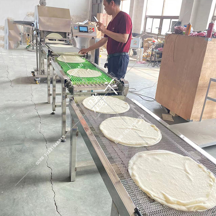 Automatically Filipino Chicken lumpia Shanghai wrapper machine,spring roll /crepe pastry sheet forming machine 