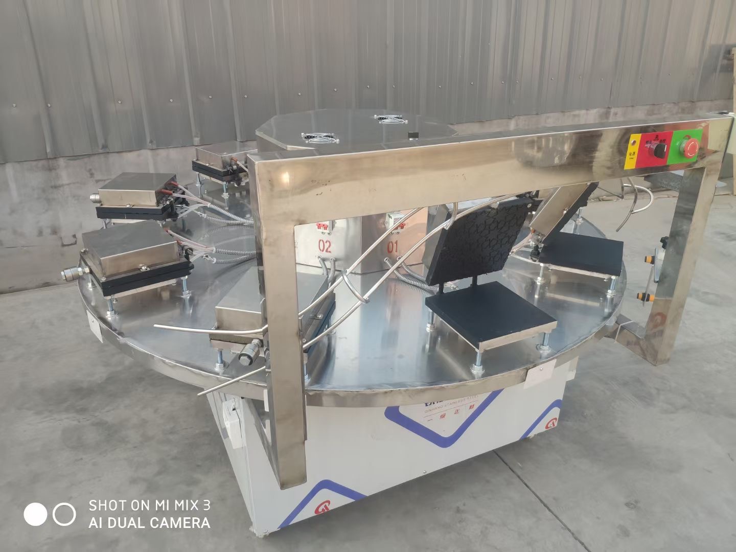 Round Waffles Baking Machine 