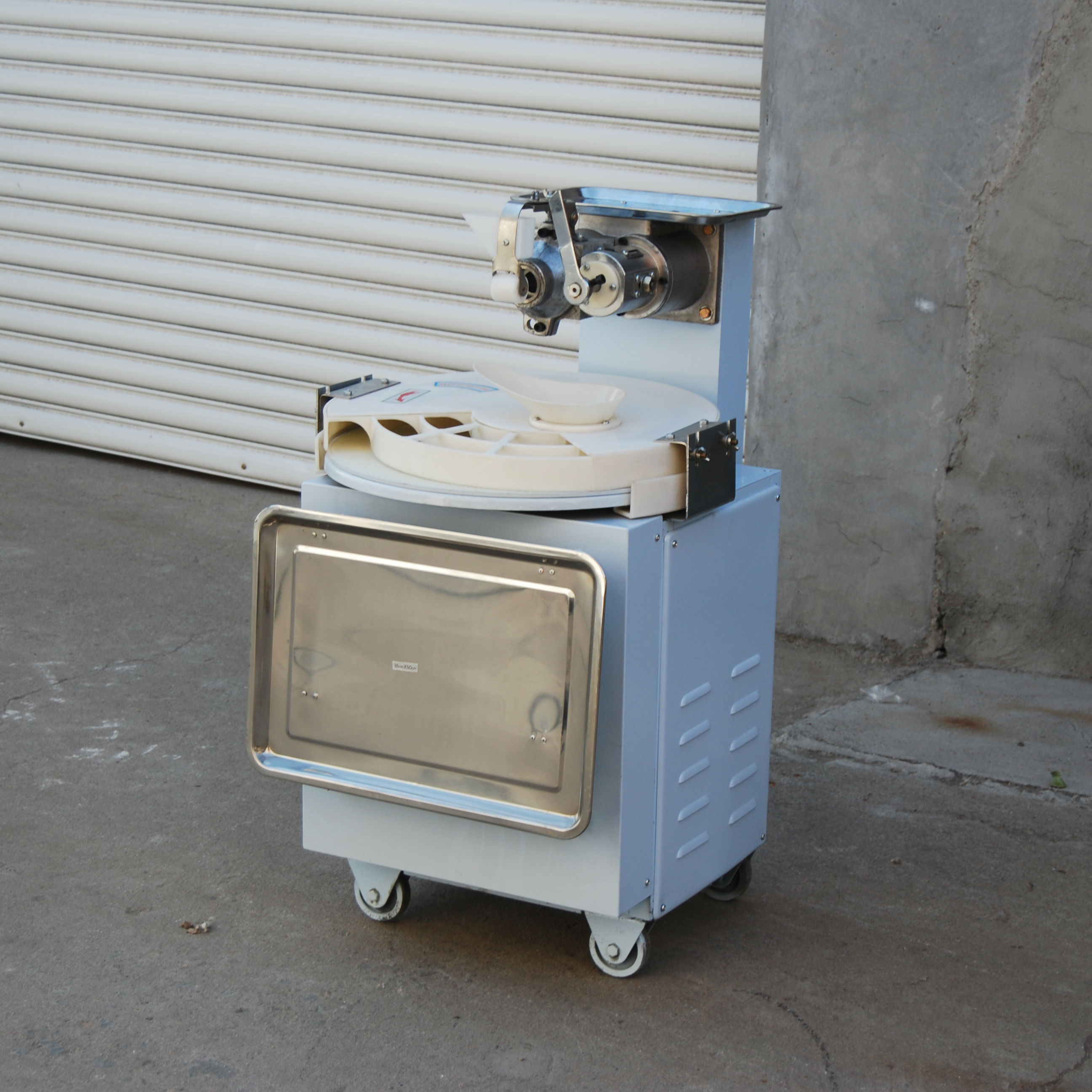 pizza dough divider and making machine.jpg 01
