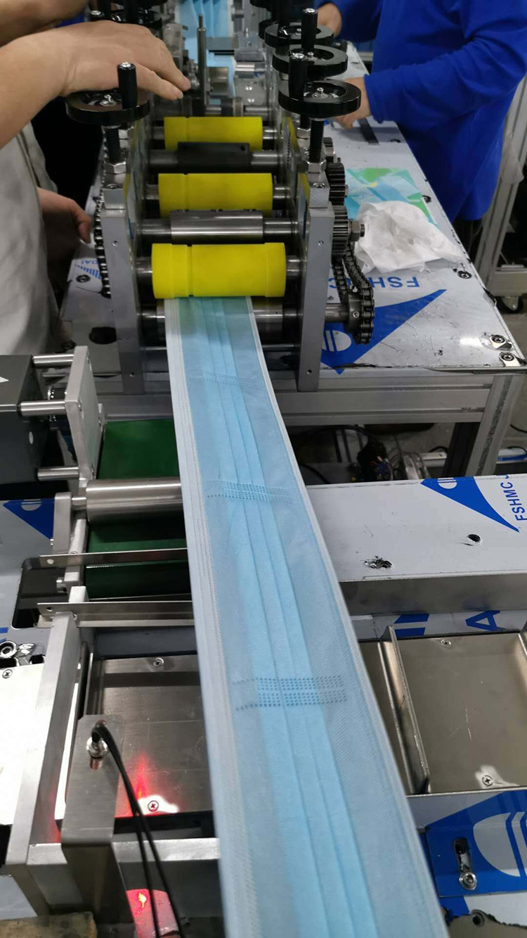 Full Automatic Disposable Surgical Medical Face Mask Making Machine Full Automatic Disposable Surgical Medical Face Mask Making Machine