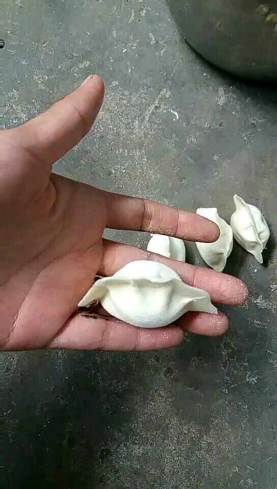 Chinese dumplings maker machine