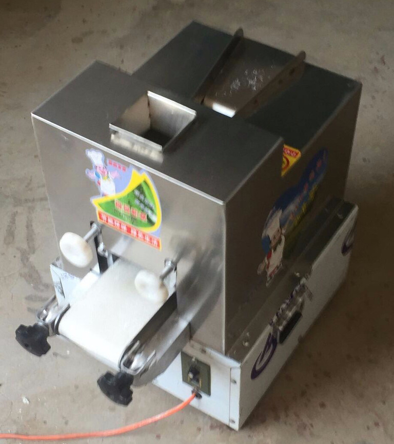 Momo wrapper machine.jpg Momo wrapper maker machine